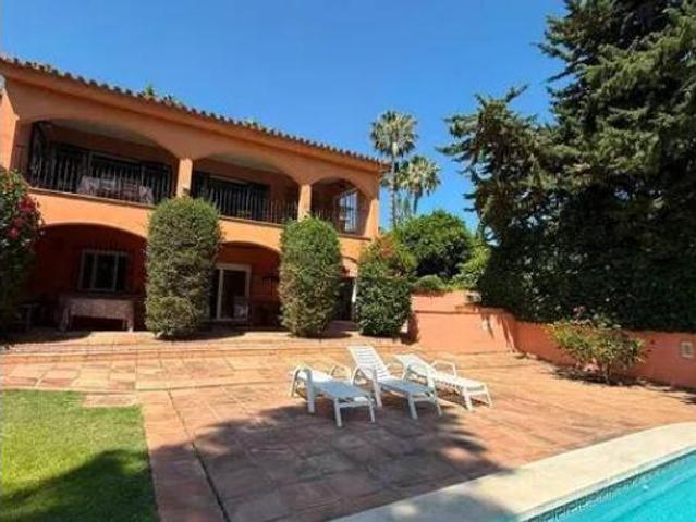 Chalet Alquiler San Roque, Núcleo
