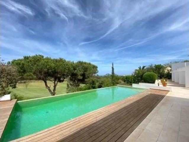 Chalet Alquiler San Roque, Núcleo