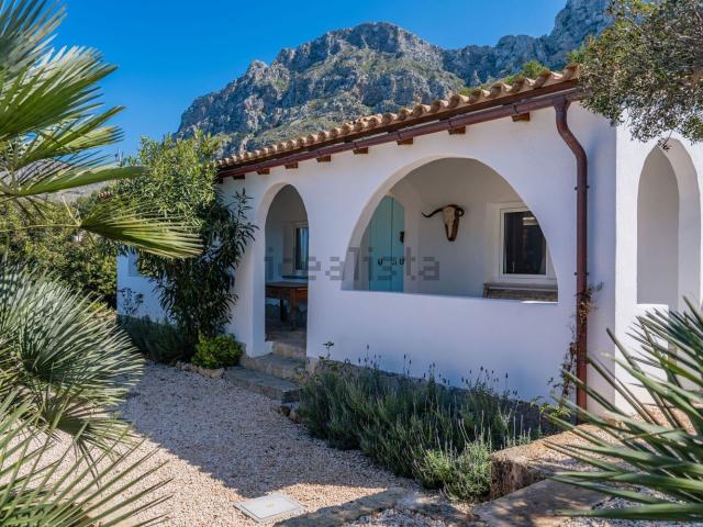 Chalet, Arta