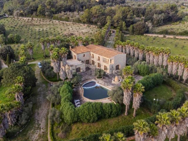 Chalet, Arta