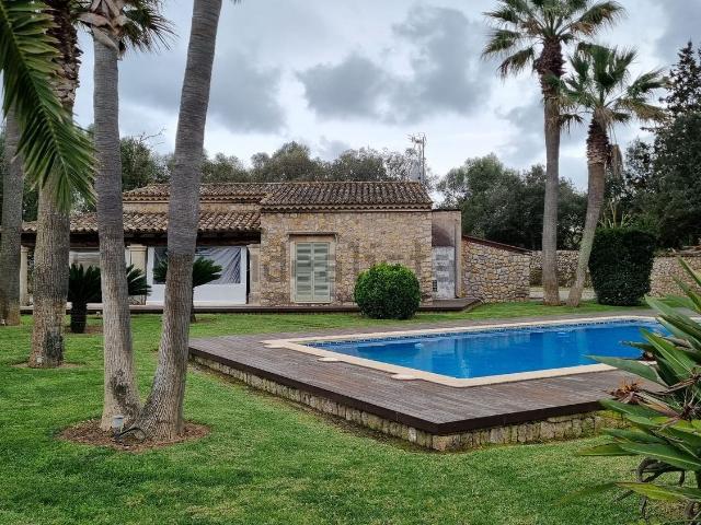 Chalet, Arta
