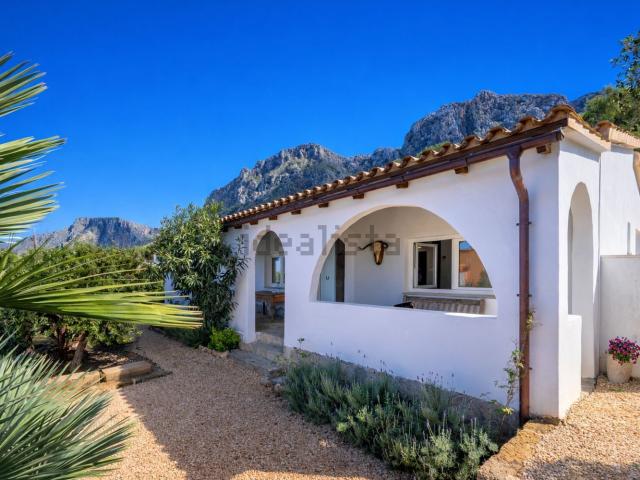 Chalet, Arta