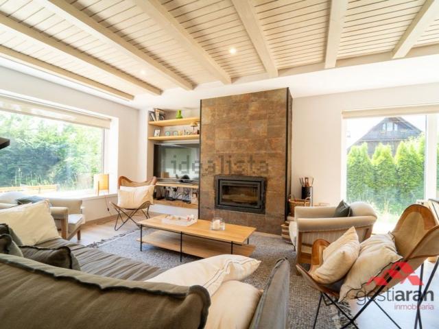 Chalet, Arties