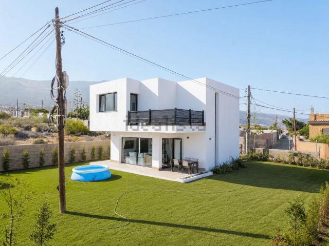 Chalet, Arafo