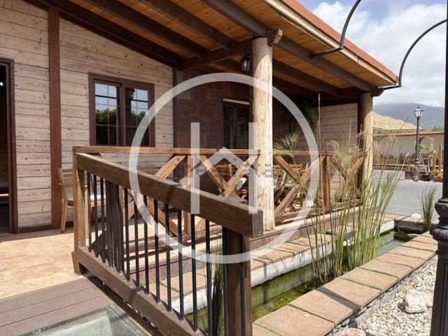 Chalet, Arafo