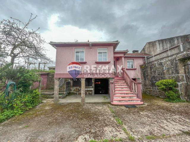 Chalet, Arbo