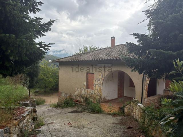 Chalet, Arbúcies