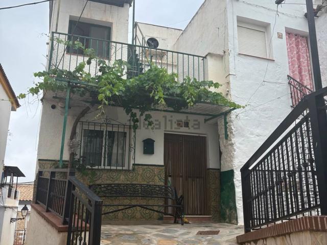 Chalet, Arenas