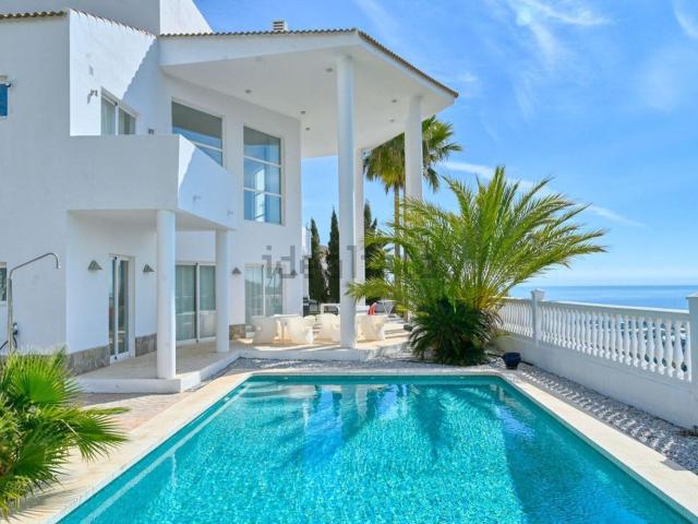 Chalet, Arenas