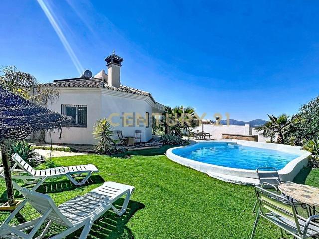 Chalet, Arenas