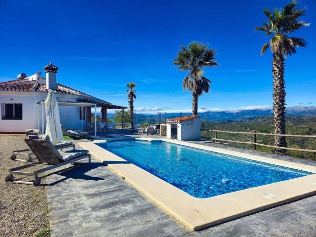 Chalet, Arenas