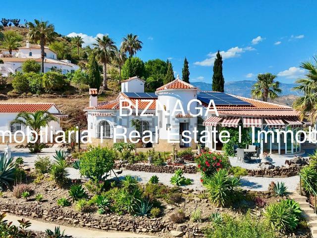 Chalet, Arenas