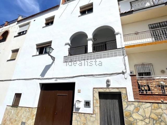 Chalet, Arenas