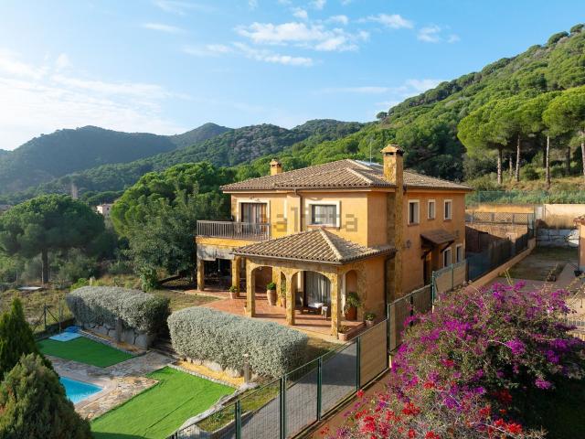Chalet, Argentona