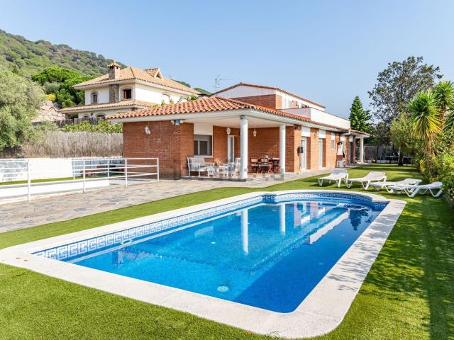 Chalet, Argentona