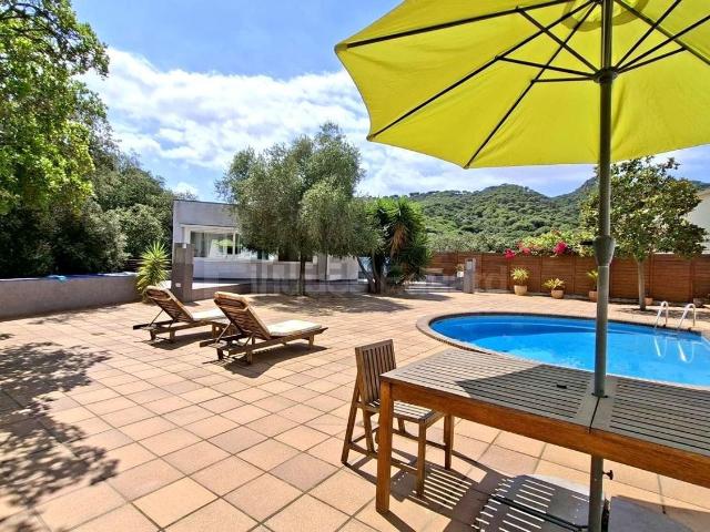 Chalet, Argentona