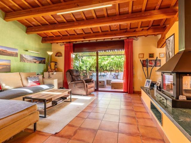 Chalet, Argentona