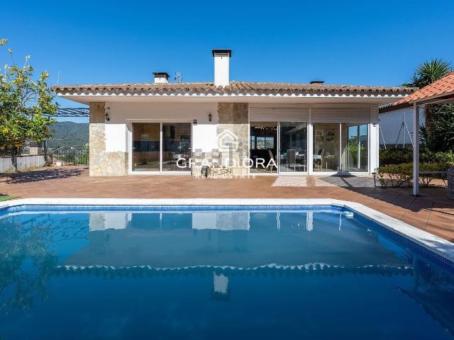 Chalet, Argentona