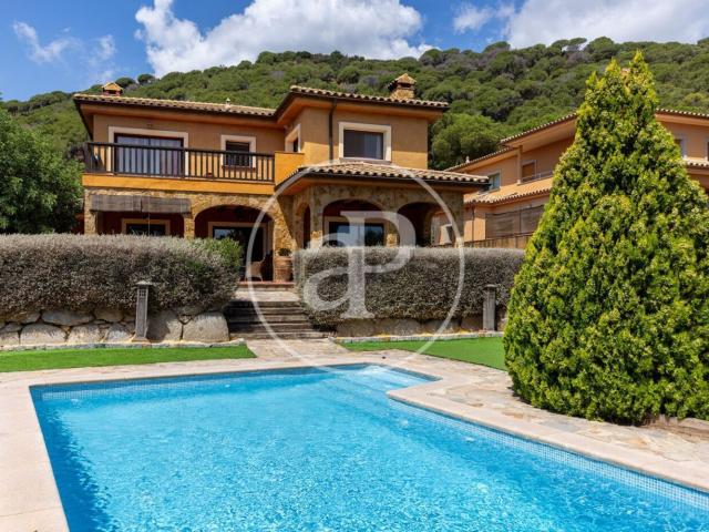 Chalet, Argentona