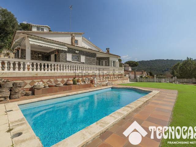 Chalet, Argentona