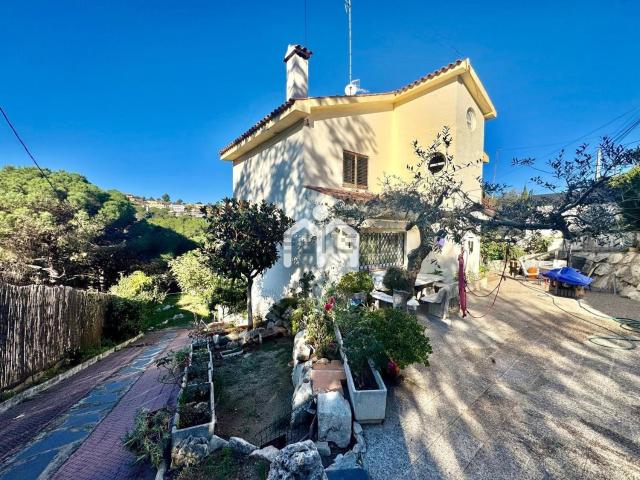Chalet, Argentona