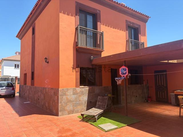 Chalet, Arico