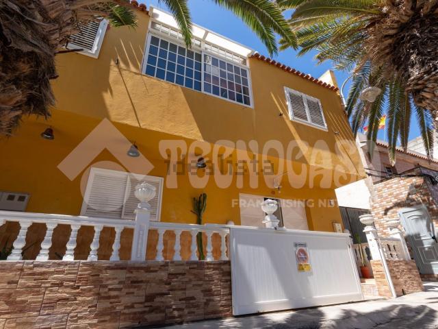 Chalet, Arico