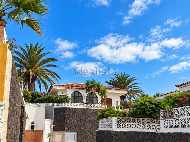 Chalet, Arona