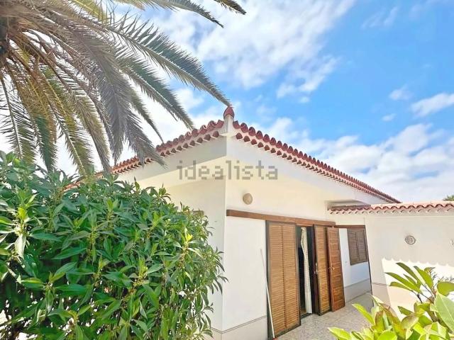 Chalet, Arona