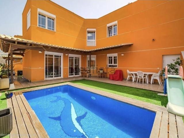 Chalet, Arona
