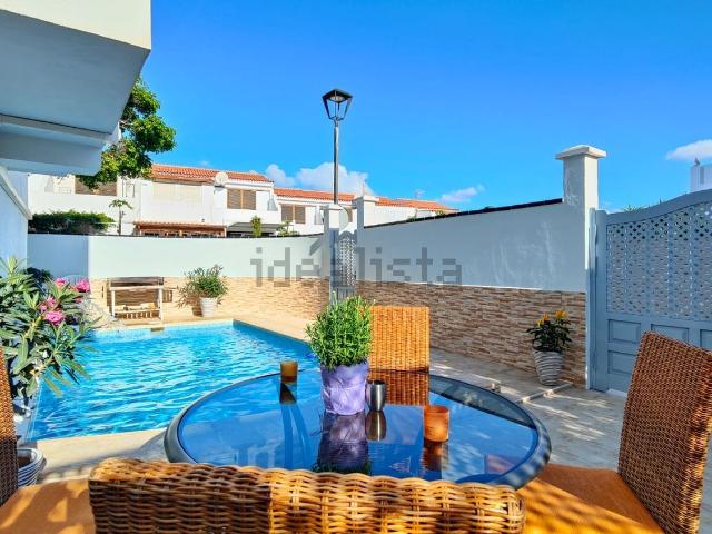 Chalet, Arona