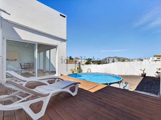 Chalet, Arona