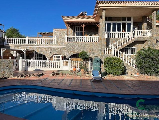 Chalet, Arona
