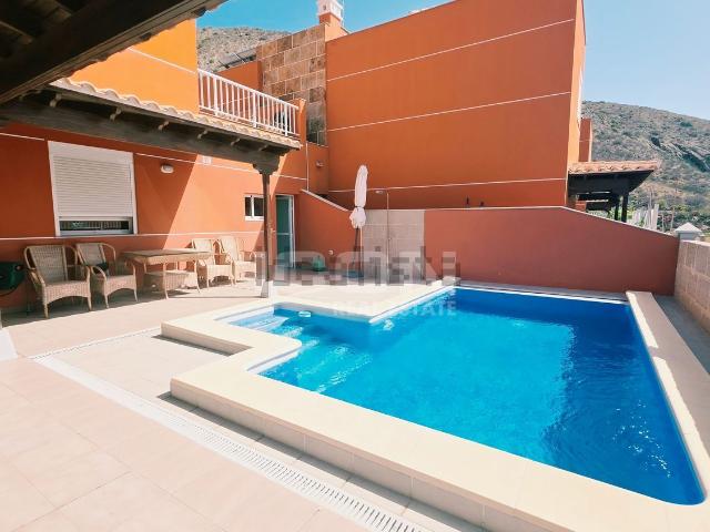 Chalet, Arona