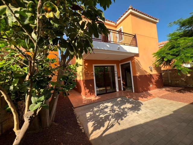 Chalet, Arona