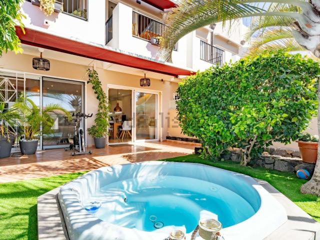 Chalet, Arona