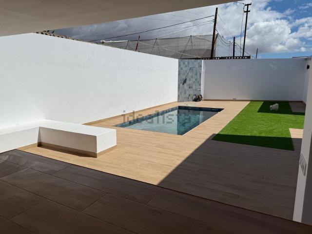 Chalet, Arona