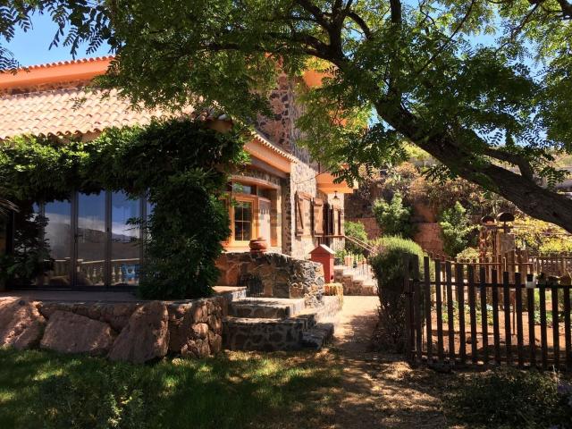 Chalet, Arona