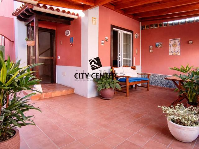 Chalet, Arona