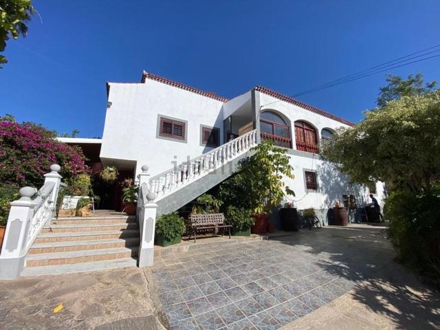 Chalet, Arona
