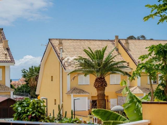 Chalet, Arona