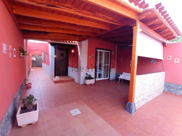 Chalet, Arona