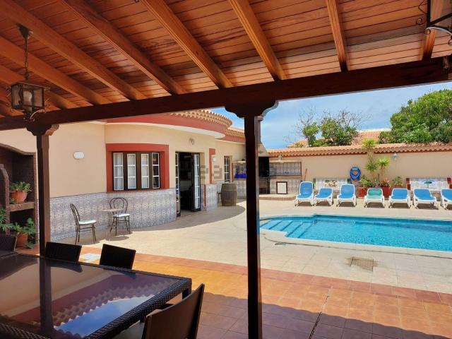 Chalet, Arona