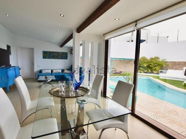 Chalet, Arona