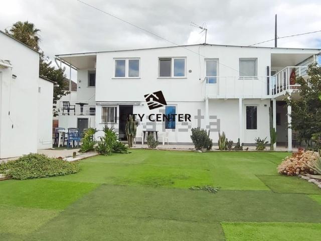 Chalet, Arona
