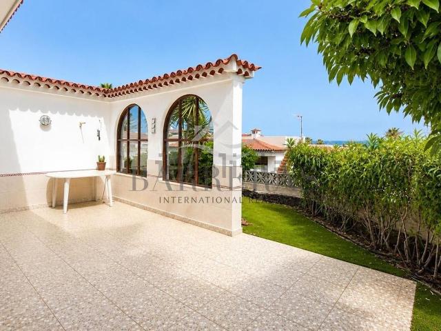 Chalet, Arona