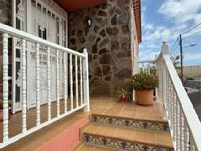 Chalet, Arona