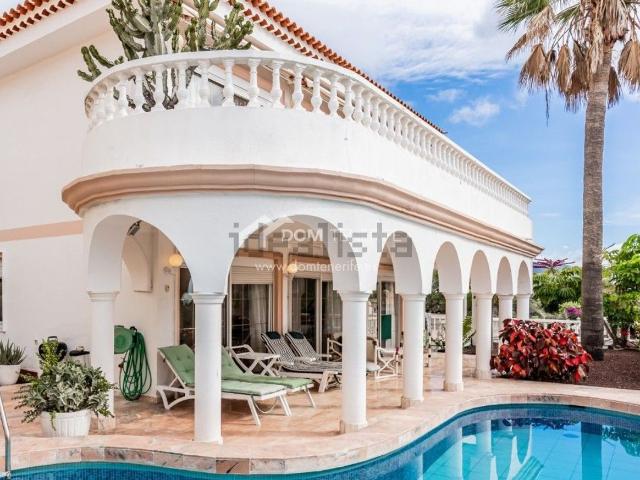 Chalet, Arona