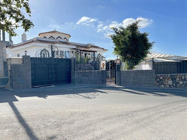 Chalet, Arona