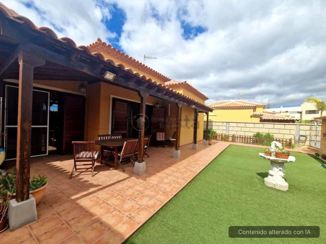 Chalet, Arona
